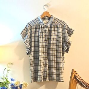 TROVATA BIRDS OF PARADISE PLAID RUFFLE SLEEVE BLOUSE, M